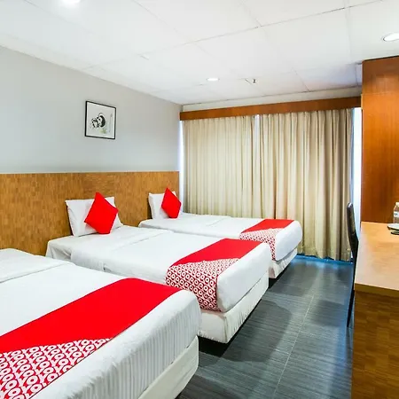 Oyo 106 Beach Hotel-3